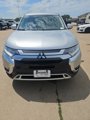 Used 2019 Mitsubishi Outlander SE image 2