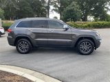 Used 2019 Jeep Grand Cherokee Limited image 2