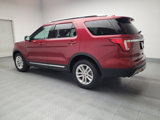 Used 2017 Ford Explorer XLT image 3