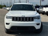 Used 2018 Jeep Grand Cherokee Laredo image 2