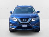 Used 2019 Nissan Rogue SV image 2