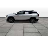 Used 2023 GMC Terrain SLT image 2