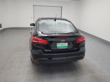 Used 2018 Ford Focus SE w/ SE Appearance Package image 6