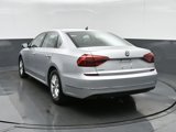 Used 2017 Volkswagen Passat 1.8T S image 5