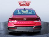 Used 2024 Hyundai Elantra SE image 4