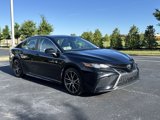Used 2021 Toyota Camry SE image 2