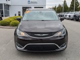 Used 2017 Chrysler Pacifica Touring-L Plus image 2