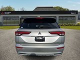 Used 2023 Mitsubishi Outlander SE image 4