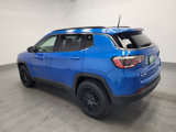 Used 2018 Jeep Compass Latitude w/ Cold Weather Group image 3
