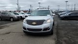 Used 2017 Chevrolet Traverse LT w/ Style and Technology Package image 3
