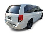 Used 2017 Dodge Grand Caravan SE image 5