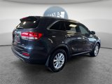 Used 2018 Kia Sorento LX image 3