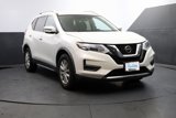 Used 2018 Nissan Rogue SV image 2