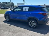 Used 2022 Kia Seltos LX image 2