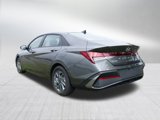 Used 2024 Hyundai Elantra SEL image 5