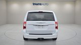Used 2014 Chrysler Town & Country Touring-L image 4