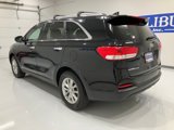 Used 2016 Kia Sorento LX w/ LX Convenience Package image 6