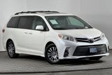 Used 2018 Toyota Sienna XLE image 2