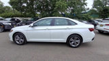 Used 2022 Volkswagen Jetta SE image 5