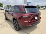 New 2025 Jeep Grand Cherokee Limited w/ Black Appearance Package image 5