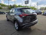 Used 2022 Nissan Kicks S image 5