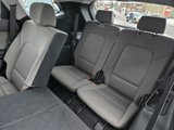 Used 2017 Hyundai Santa Fe SE image 6