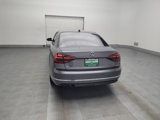 Used 2018 Volkswagen Passat 2.0T R-Line image 6
