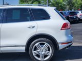 Used 2015 Volkswagen Touareg Executive image 3