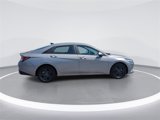 Used 2023 Hyundai Elantra SEL image 3