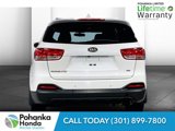 Used 2017 Kia Sorento LX w/ LX Convenience Package image 4