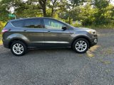 Used 2017 Ford Escape SE image 4