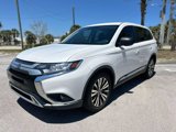 Used 2019 Mitsubishi Outlander ES image 4