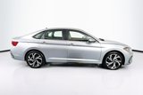 Used 2025 Volkswagen Jetta SEL image 4
