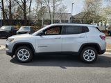 New 2025 Jeep Compass Latitude image 4