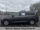 Certified 2023 Chrysler Pacifica Touring-L image 5