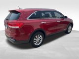 Used 2016 Kia Sorento LX image 4