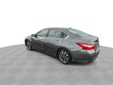 Used 2017 Nissan Altima 2.5 SL w/ Moonroof Package image 6