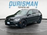 Used 2021 Volkswagen Tiguan SE R-Line image 2