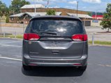 Used 2019 Chrysler Pacifica Touring-L image 5