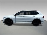 Certified 2022 Volkswagen Tiguan SE R-Line image 3