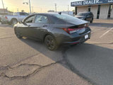 Used 2022 Hyundai Elantra SEL w/ Preferred Accessory Package image 5