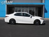 Used 2022 Toyota Camry SE image 3