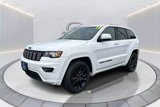 Used 2018 Jeep Grand Cherokee Altitude image 3