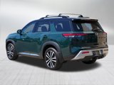 Used 2024 Nissan Pathfinder Platinum w/ Lighting Package (N92) image 5