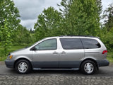 Used 2001 Toyota Sienna XLE image 2