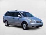 Used 2010 Kia Sedona LX image 3