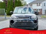 Used 2016 Kia Soul ! image 2