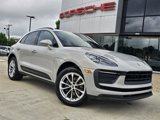 Certified 2022 Porsche Macan image 5