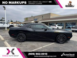 Used 2015 Dodge Challenger SXT image 4