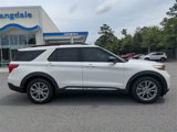 Used 2020 Ford Explorer XLT w/ Equipment Group 202A image 3